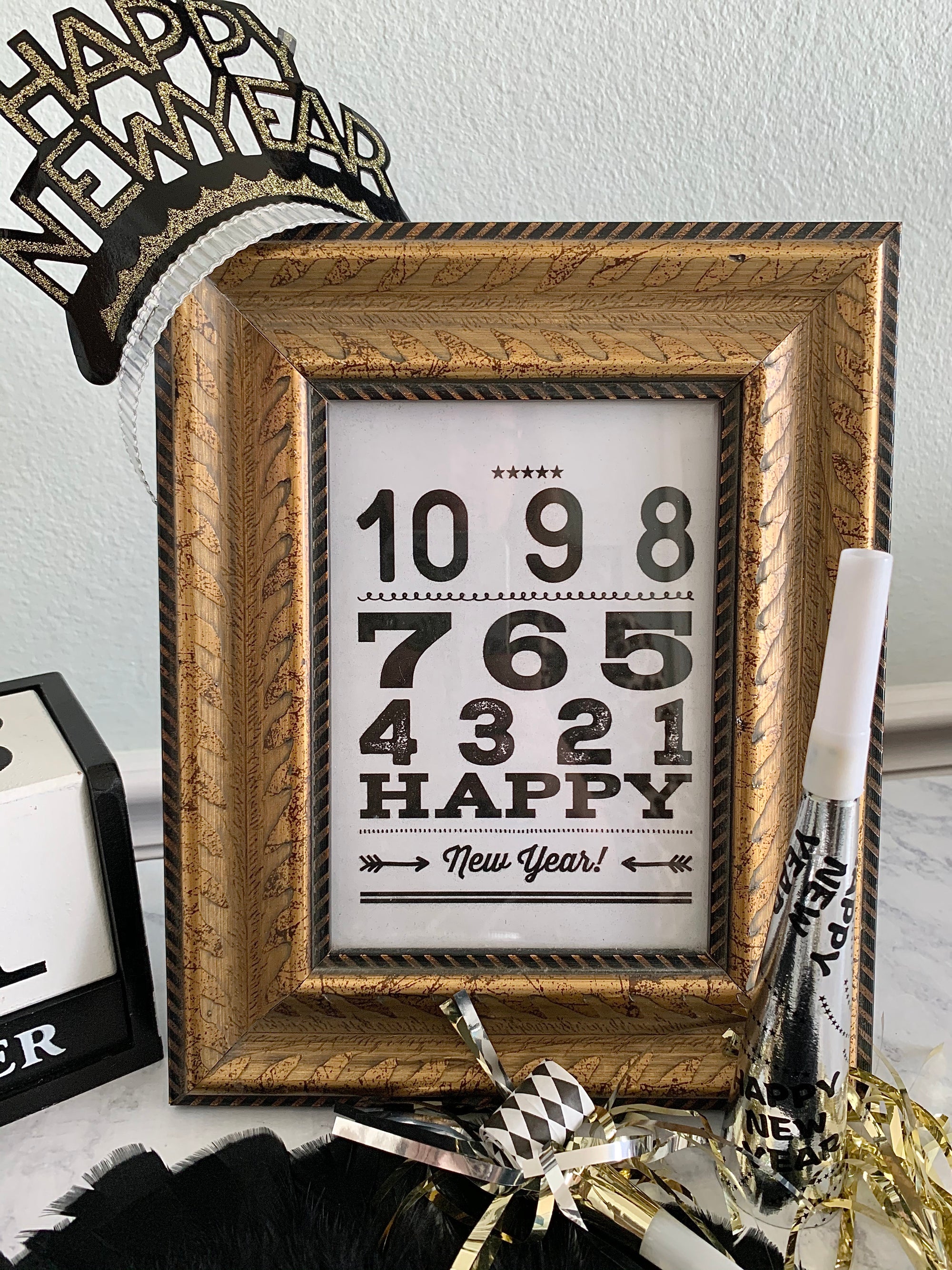 Printable New Years Party Wall Decor, New Years Party Print Art by SUNSHINETULIPDESIGN